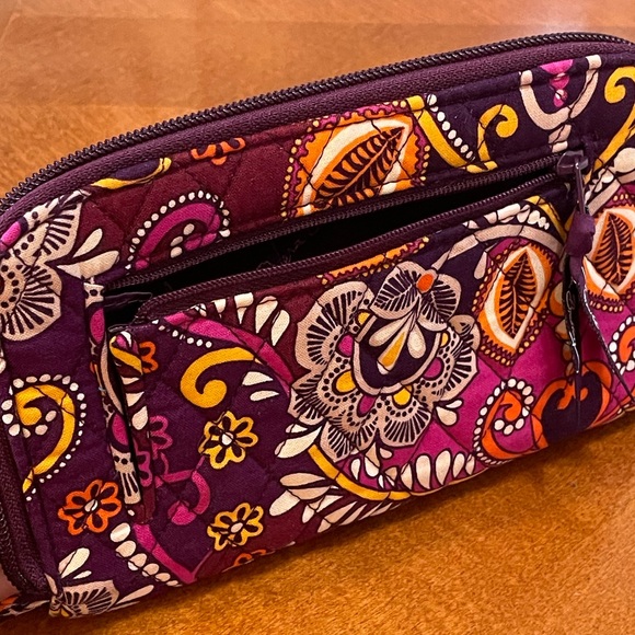 Vera Bradley Convertible Wallet/Wristlet Safari Sunset - Picture 6 of 9